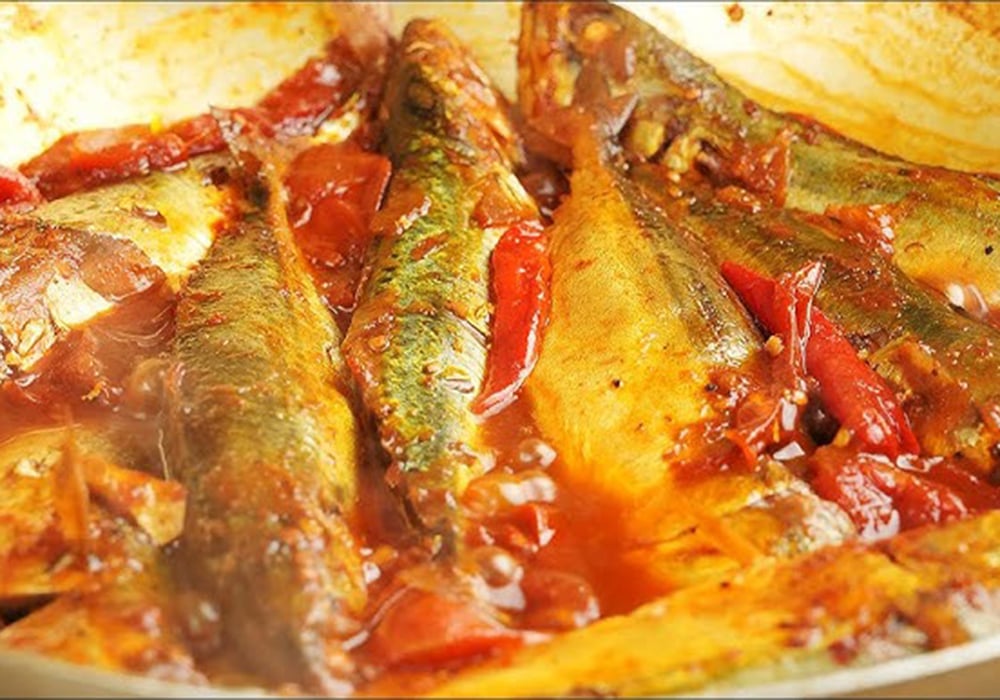 Cá bạc má kho cà chua