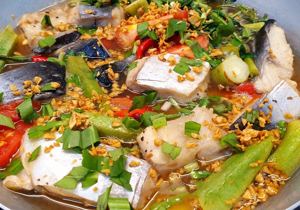 Canh chua cá dứa