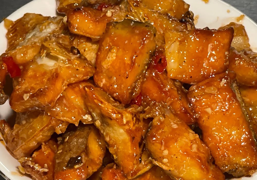 Khô cá dứa rim mắm đường