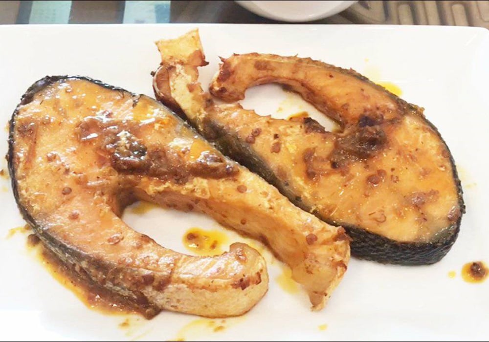 Cá hồi nướng sa tế