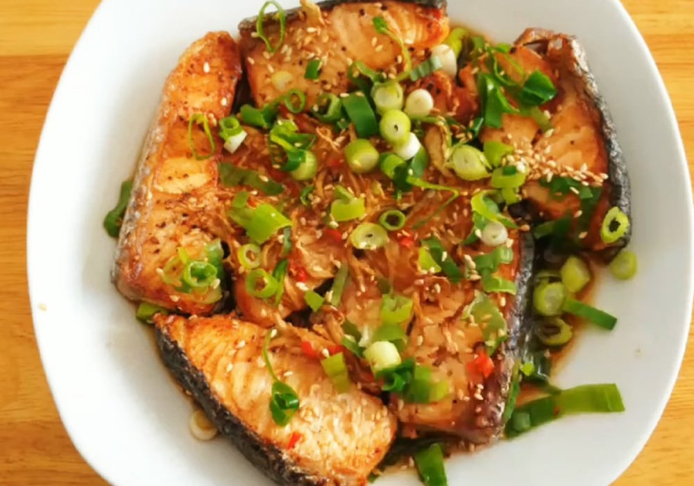 Cá hồi nướng xì dầu