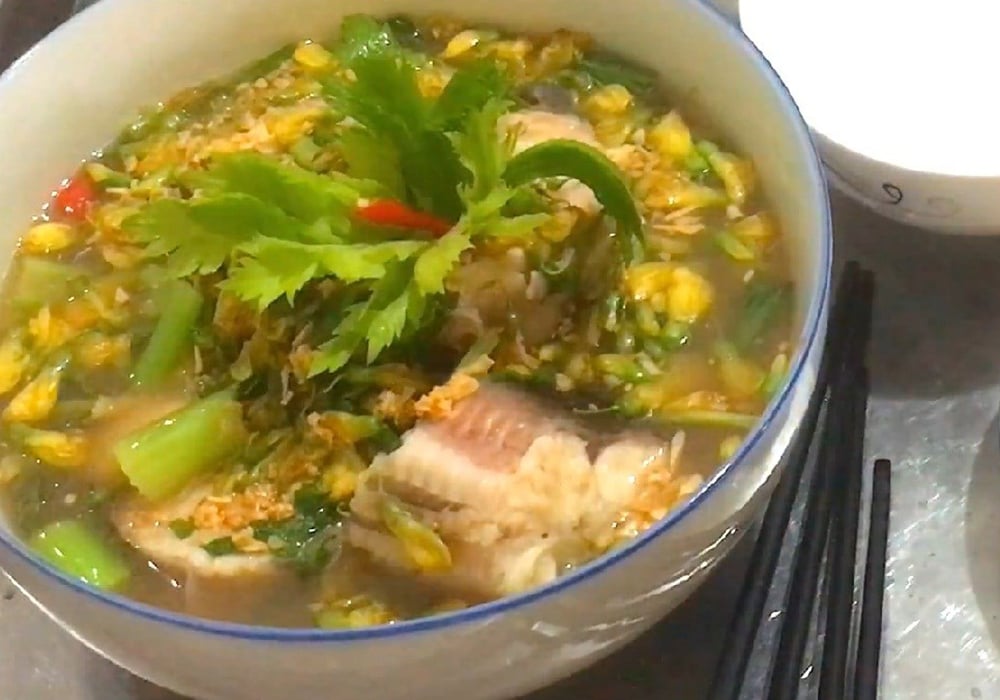 Canh chua cá lăng bông điên điển