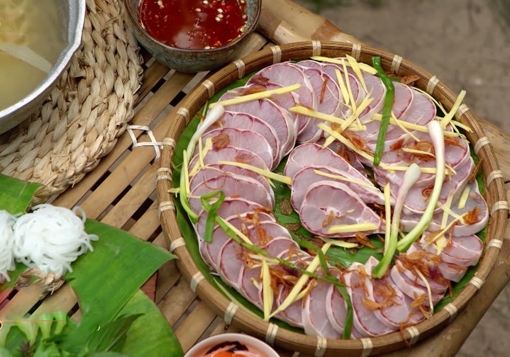 Cá nhám nhúng giấm