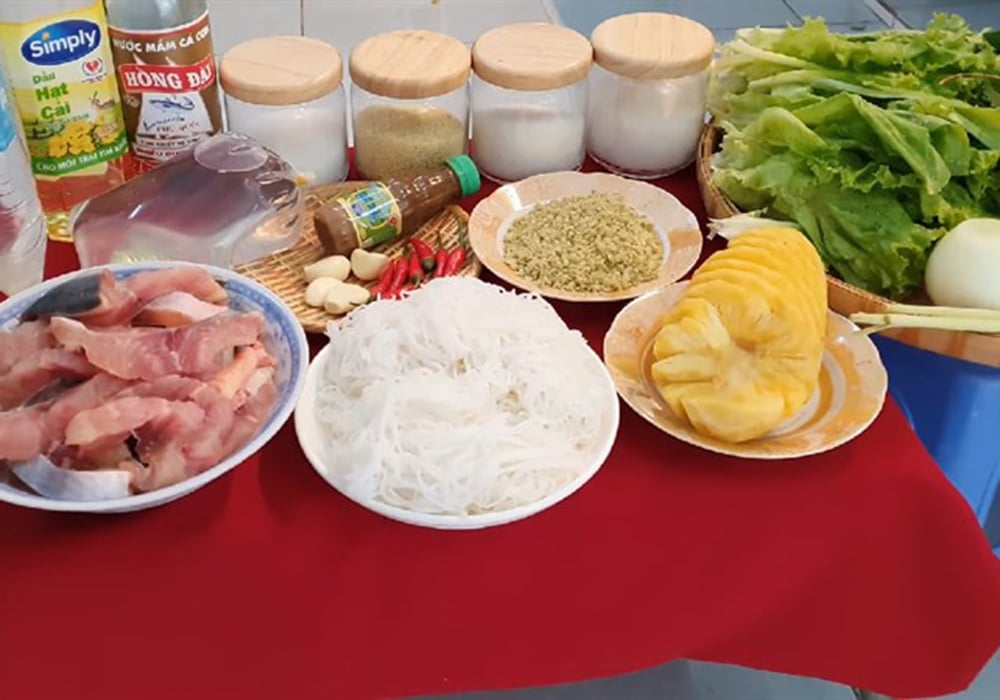Nguyên liệu làm cá tra nhúng giấm