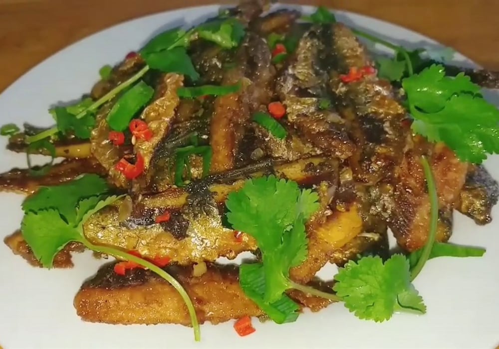 Cá trích chiên nước mắm