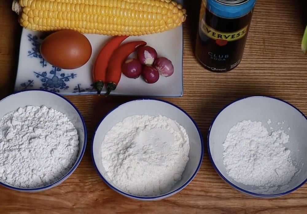 Nguyên liệu làm bánh bắp chiên giờn