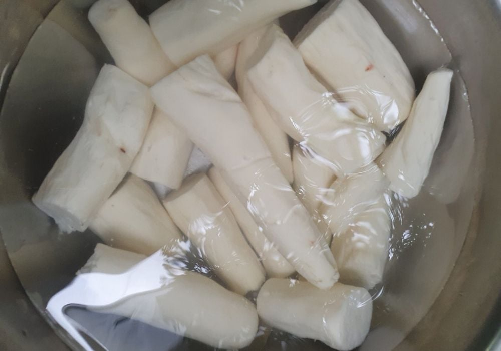 Sơ chế củ sắn