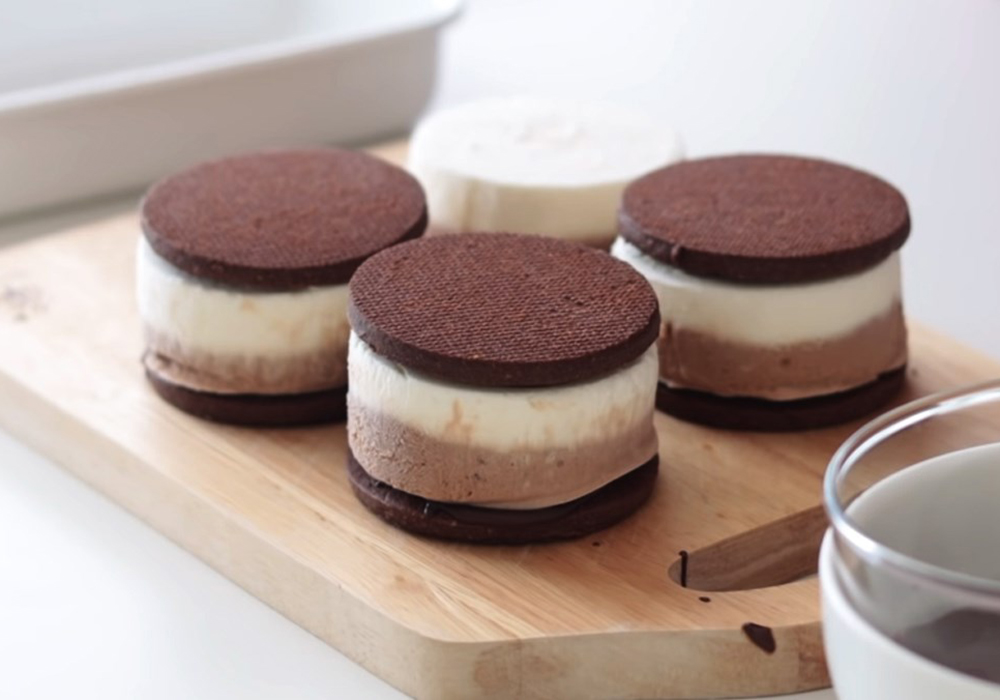 Bánh kẹp kem socola