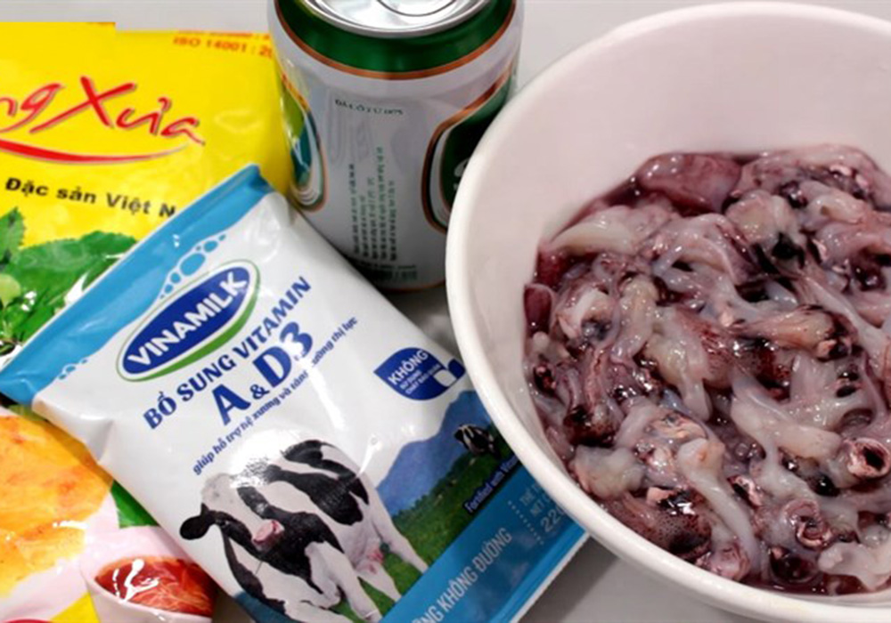 Nguyên liệu làm bánh xèo mực