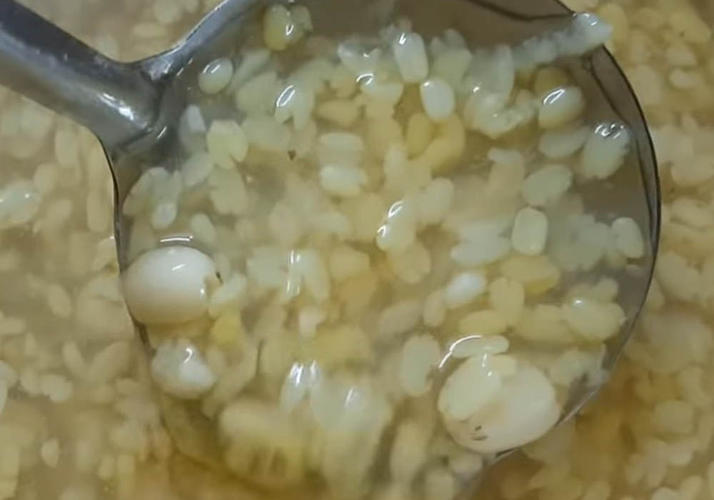 Mẹo bảo quản cách nấu chè đậu xanh nguyên hạt và hạt sen đúng cách