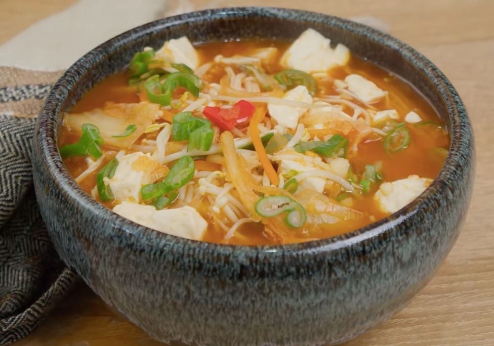 Canh kim chi đậu phụ chay