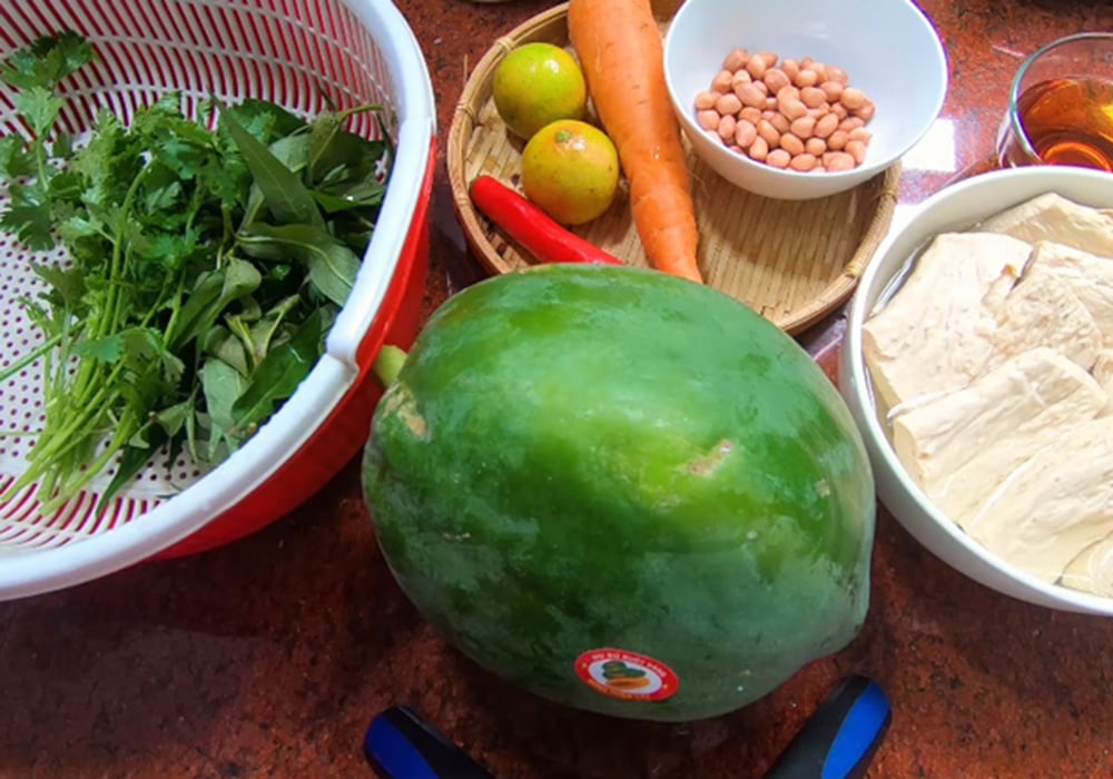 Nguyên liệu làm gỏi đu đủ chay