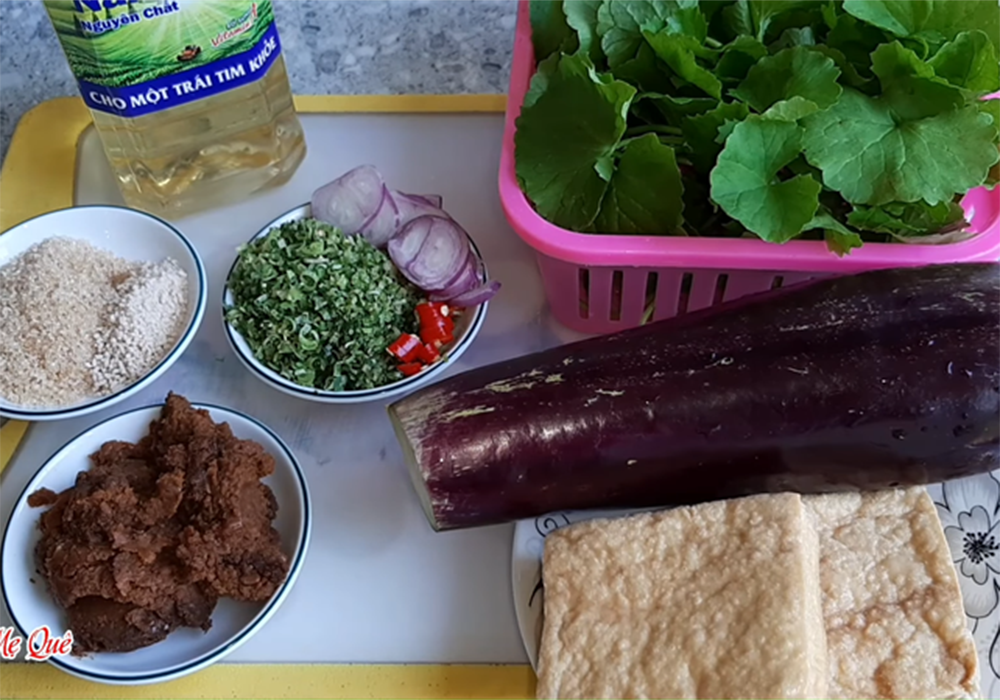 Nguyên liệu làm cà tím om đậu phụ chay