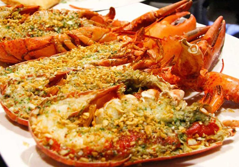 Tôm hùm rang muối