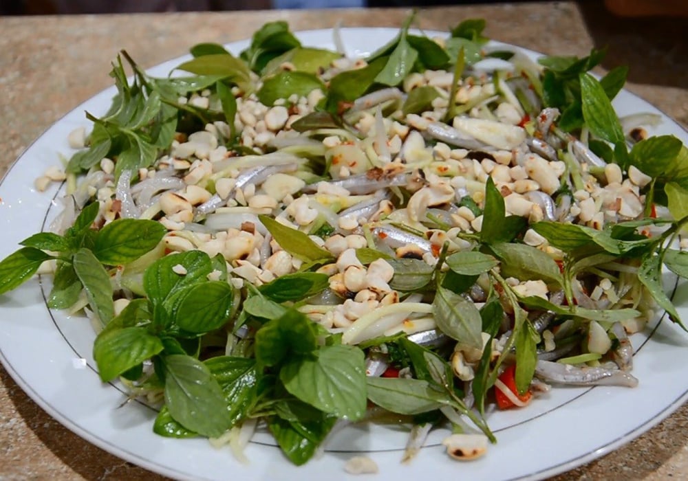 Gỏi cá cơm tươi