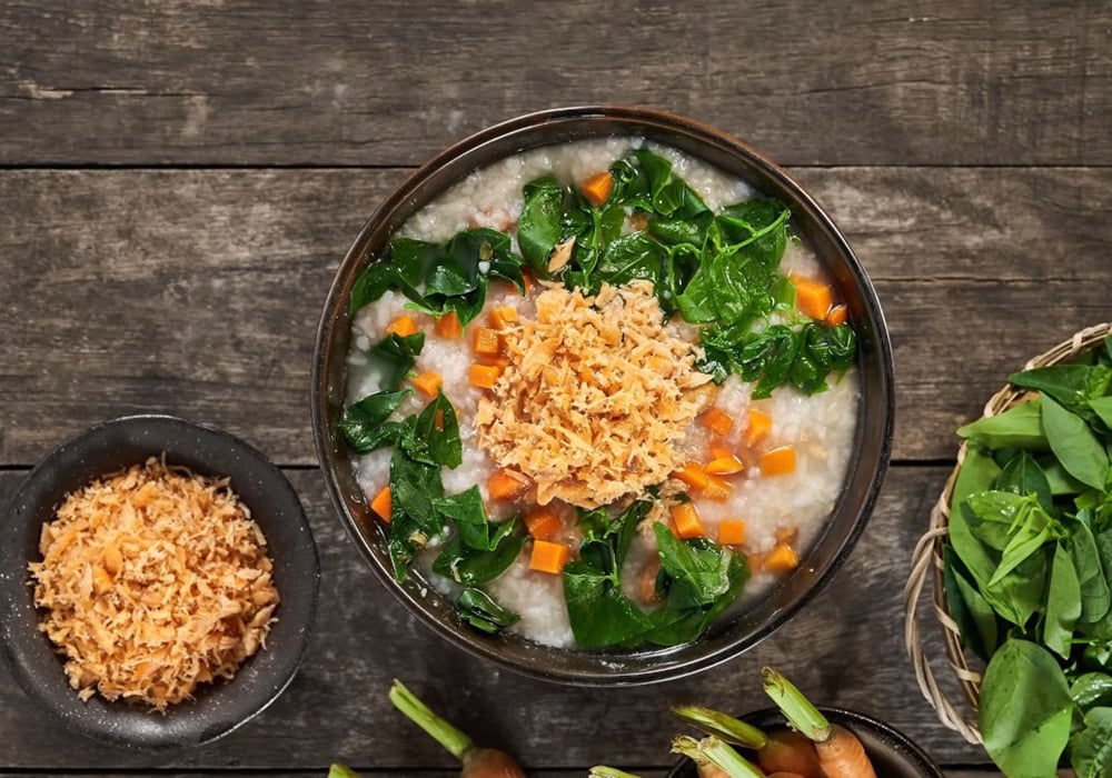 Cháo cá hồi đậu phộng