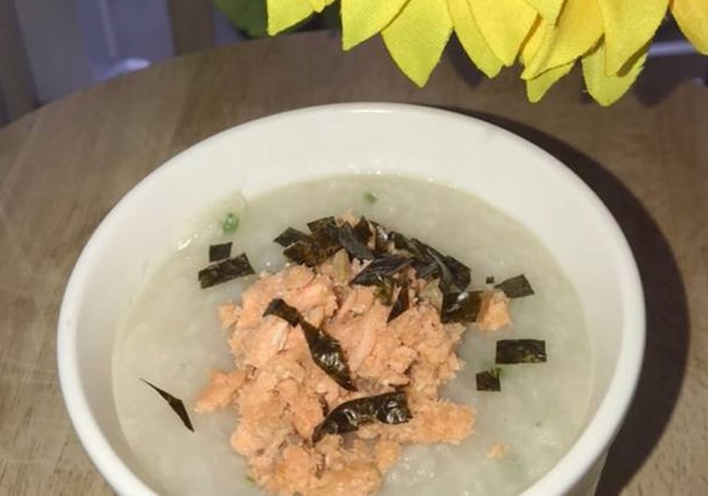 Cháo cá hồi khoai môn
