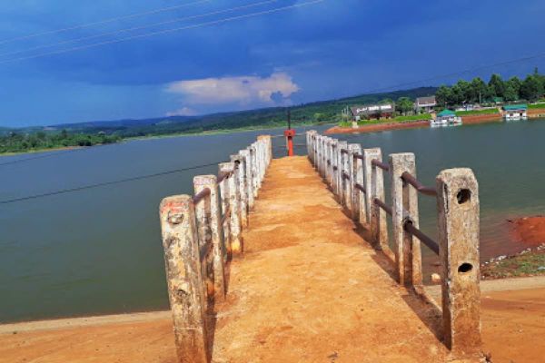 Taxi Ea Kuêh – Gọi xe 4–7 chỗ giá rẻ, phục vụ nhanh 24/7