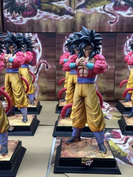 Capsule Studio - Goku SSJ4 đã xong