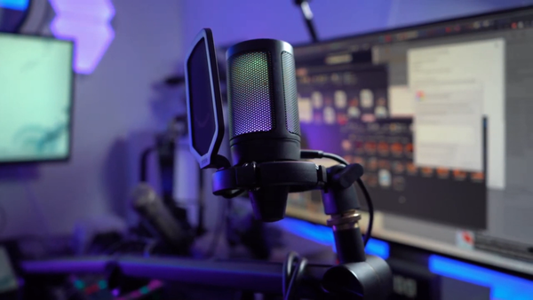 FIFINE AmpliGame A6V: Micro USB RGB Hoàn Hảo Cho Game Thủ và Streamer