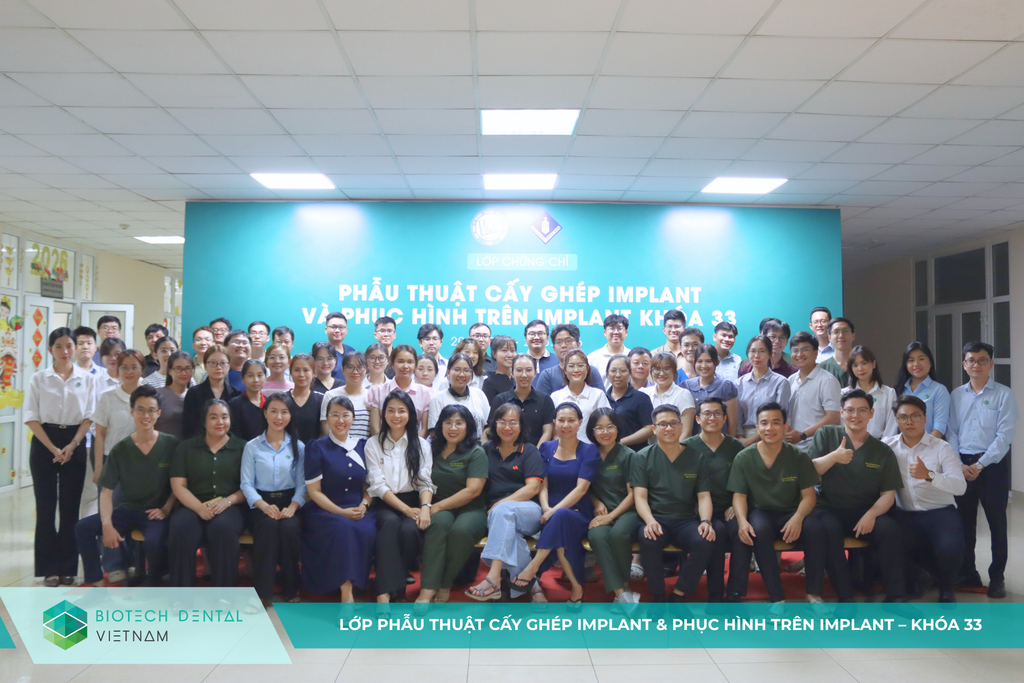 KẾT THÚC HÀNH TRÌNH LỚP PHẪU THUẬT CẤY GHÉP IMPLANT & PHỤC HÌNH TRÊN IMPLANT – KHÓA 33