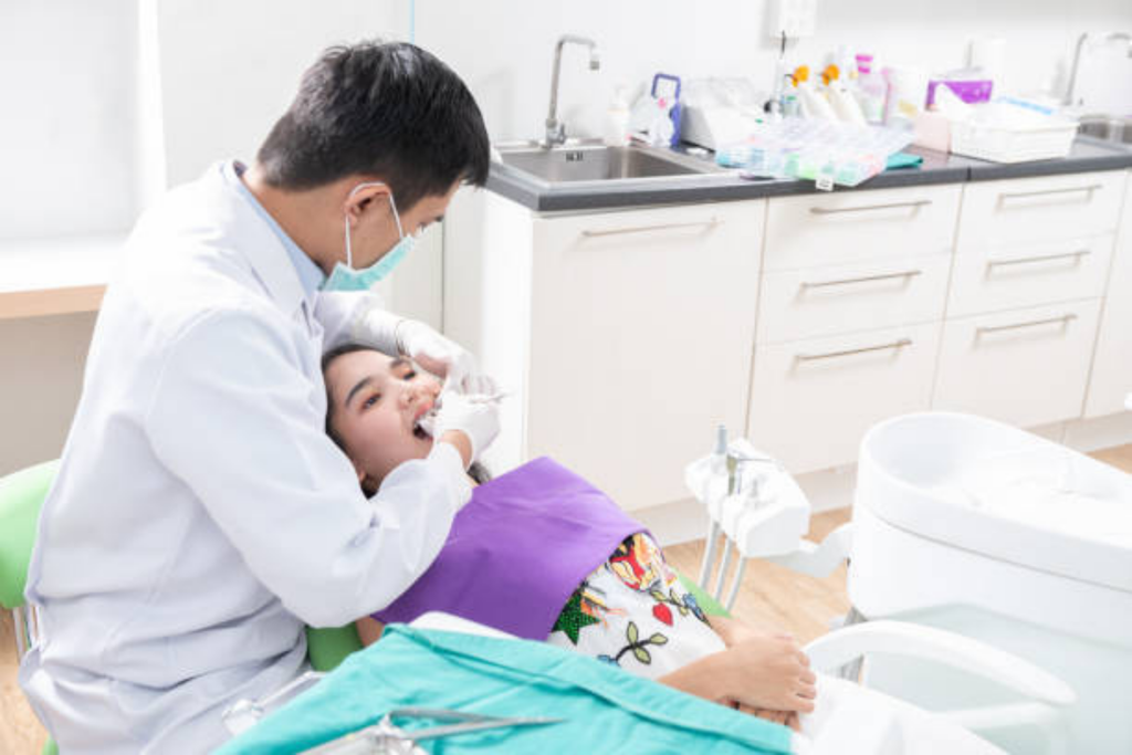Sức khỏe răng miệng: Khi viêm nha chu gây ảnh hưởng đến cơ thể và tim mạch