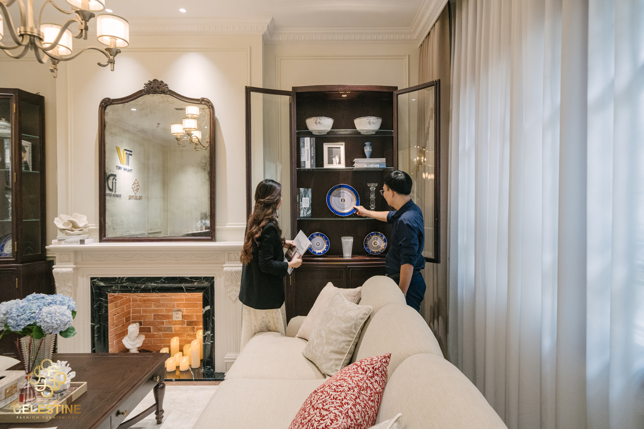 Không gian phòng khách với sofa luxury đồng bộ nội thất