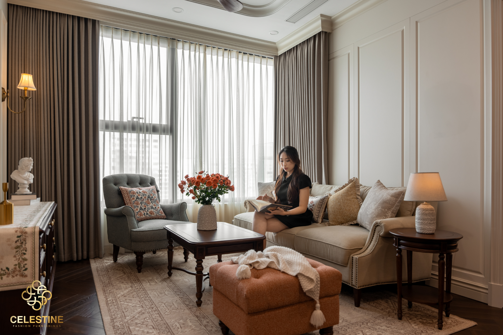 Tủ trang trí giúp phòng khách vừa tiện nghi vừa sang trọng