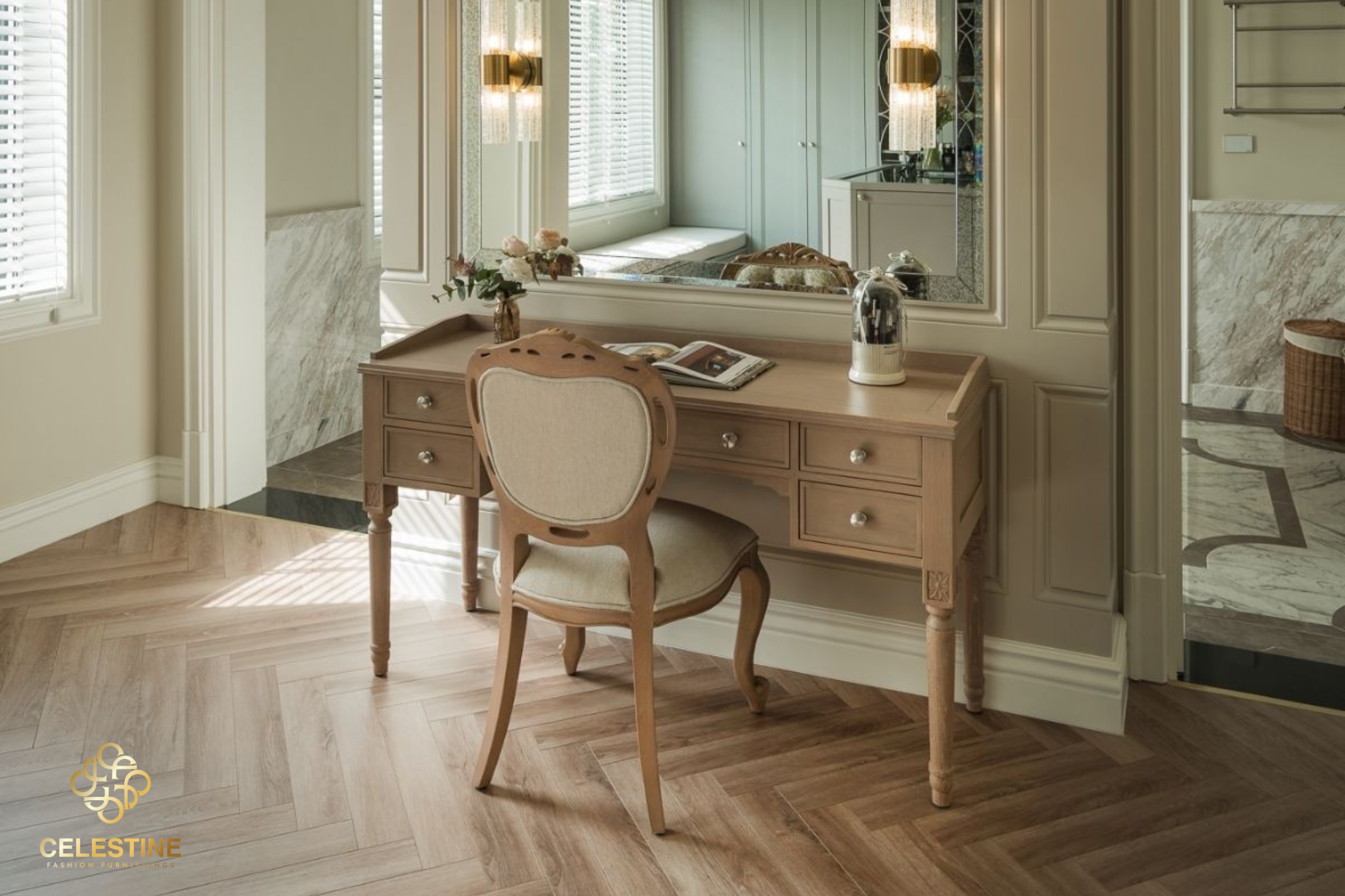 Bàn trang điểm Luxury gỗ Sồi Mỹ mang vẻ đẹp bền vững.