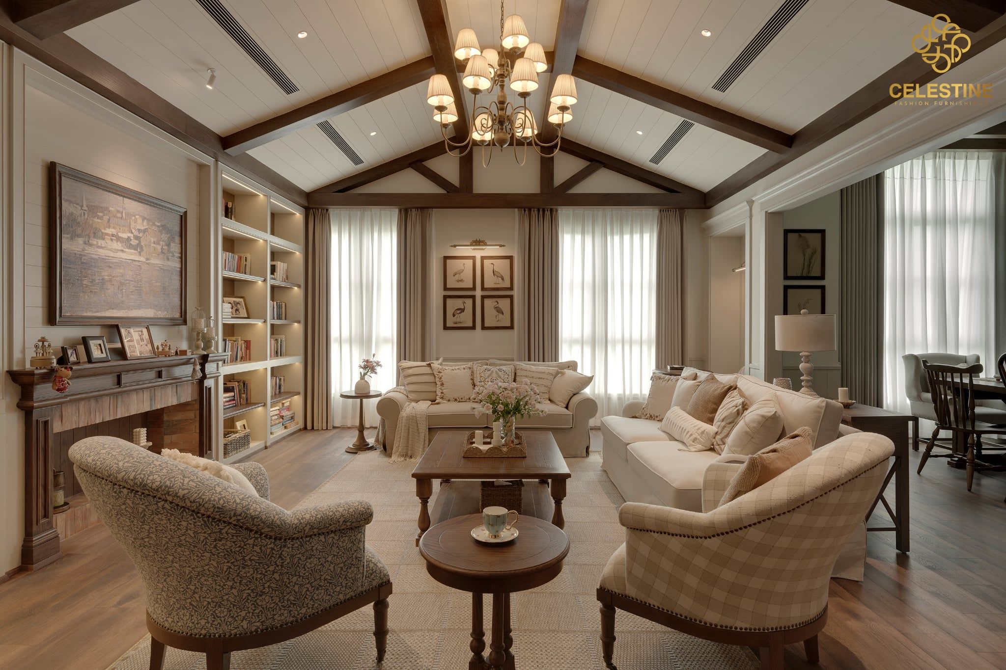 Ghế Armchair Heucurent Vẻ Đẹp Cổ Điển Thanh Lịch Cho Không Gian Sống