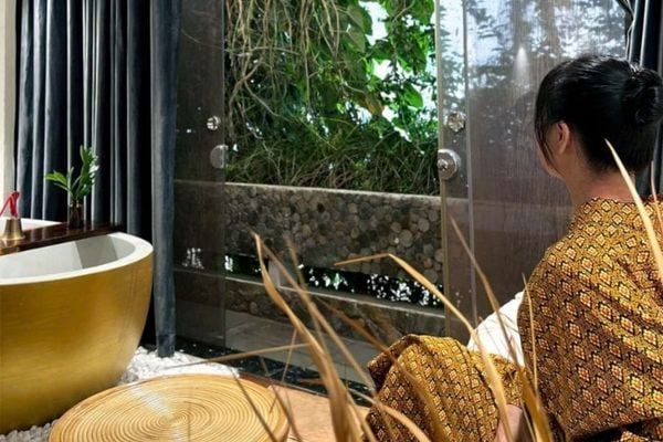 Khi mùa thu khẽ chạm: Làn da và mái tóc cần nhiều hơn một sự quan tâm