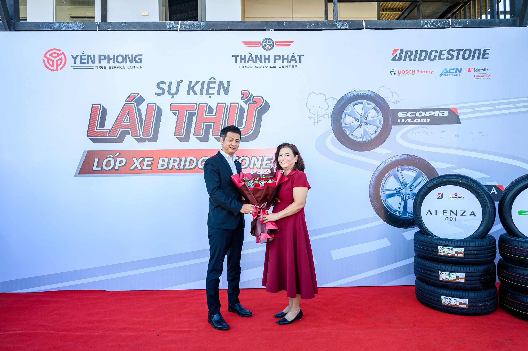 Thành Phát mang đến cho khách hàng trải nghiệm 2 dòng sản phẩm Bridgestone- Alenza001+ & Ecopia HL01