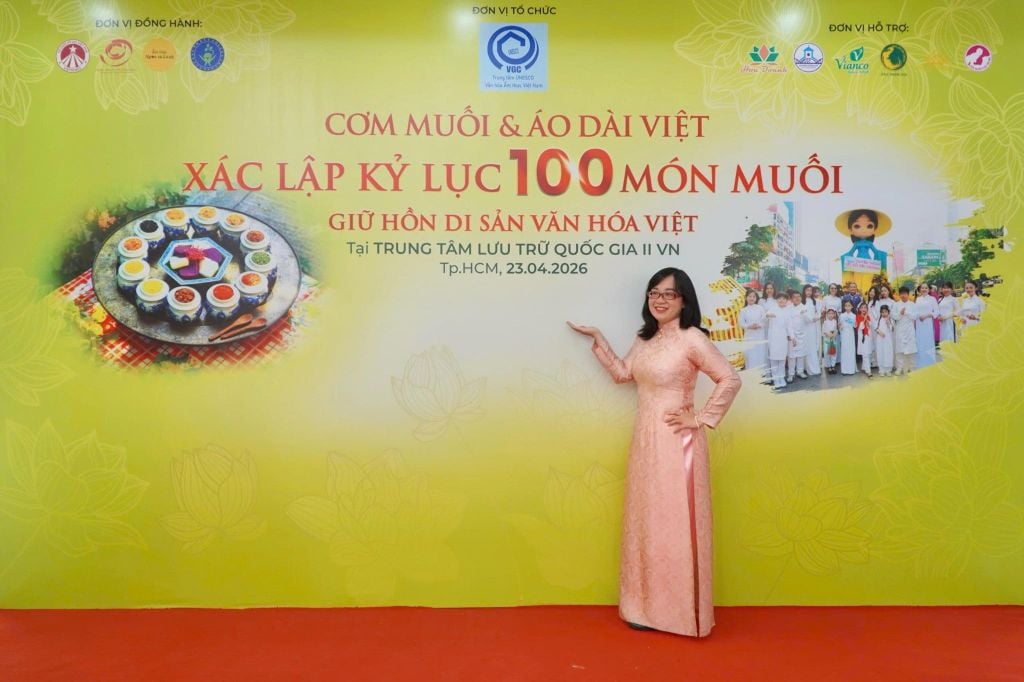 PHẤN NỤ HOÀNG CUNG: GIAO THOA CÙNG NHỮNG DI SẢN VÀNG SON ✨🕯️