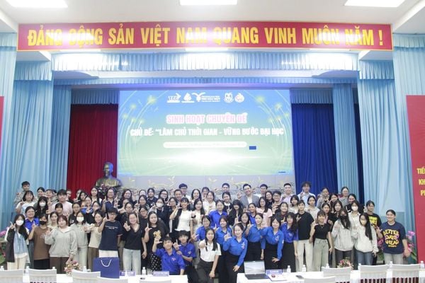 ⏳ LÀM CHỦ THỜI GIAN – VỮNG BƯỚC ĐẠI HỌC