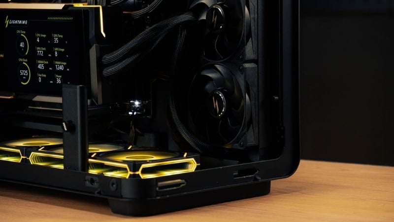 PC GVN x MSI LIGHTNING có SSD Samsung 990 EVO Plus 1TB rộng lớn