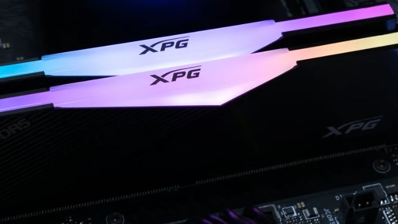 RAM Adata XPG Lancer 1x16GB có tích hợp RGB