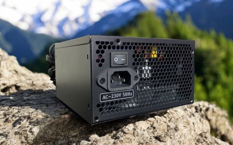 Nguồn máy tính 300–500W phù hợp cho PC văn phòng và gaming phổ thông