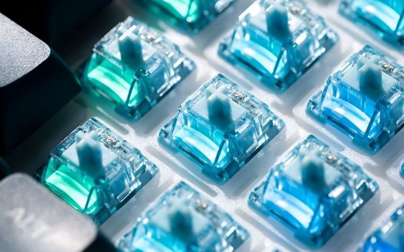 Switch là phần ảnh hưởng rõ nhất đến cảm giác gõ và phản hồi khi bấm