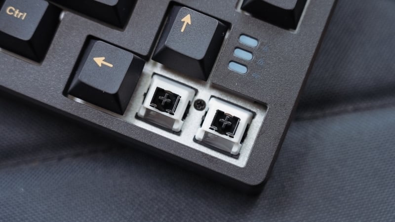 Bàn phím cơ DareU EK75 Rapid Trigger Black được trang bị switch DareU Magnetic