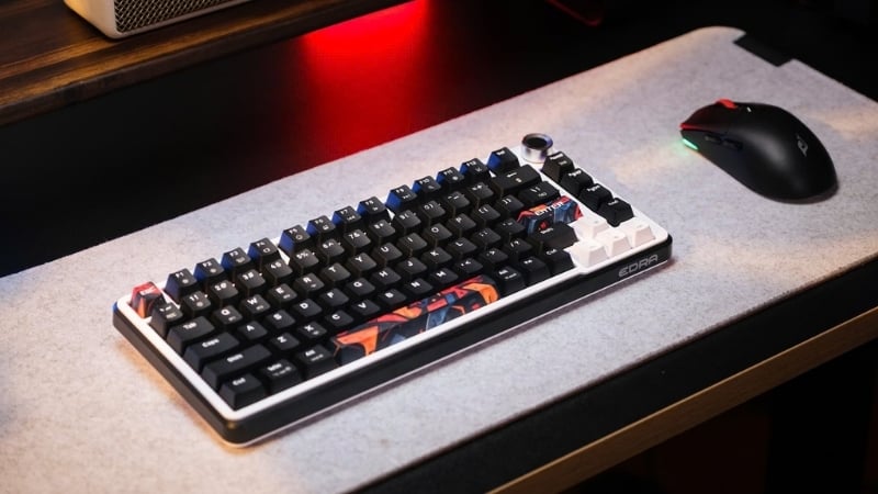 Bàn phím cơ E-Dra EK375S Red Switch phối màu đen trắng hiện đại