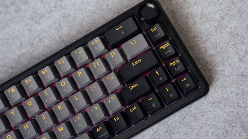 Bàn phím E-Dra EK368RT Triple Mode Magnet Switch được trang bị keycap PBT Dyesub
