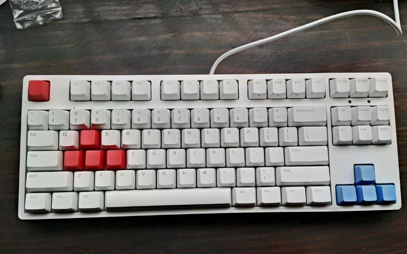 Bàn phím iKBC sở hữu thiết kế tối giản cùng&nbsp;các loại switch cơ học tiêu chuẩn