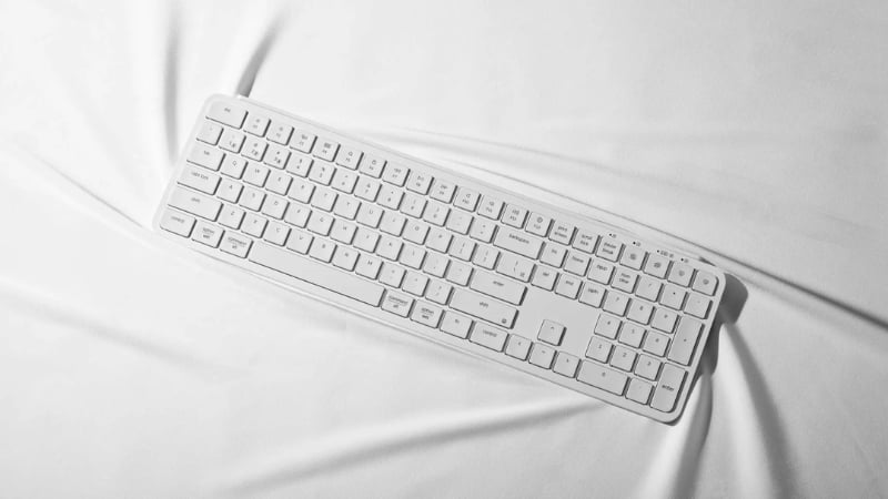 Bàn phím Keychron B6P-K2 White Scissor kết nối đa thiết bị