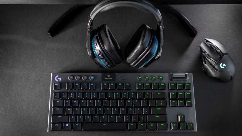 Bàn phím Logitech G915 X Lightspeed TKL Clicky Wireless Black có đèn LIGHTSYNC RGB