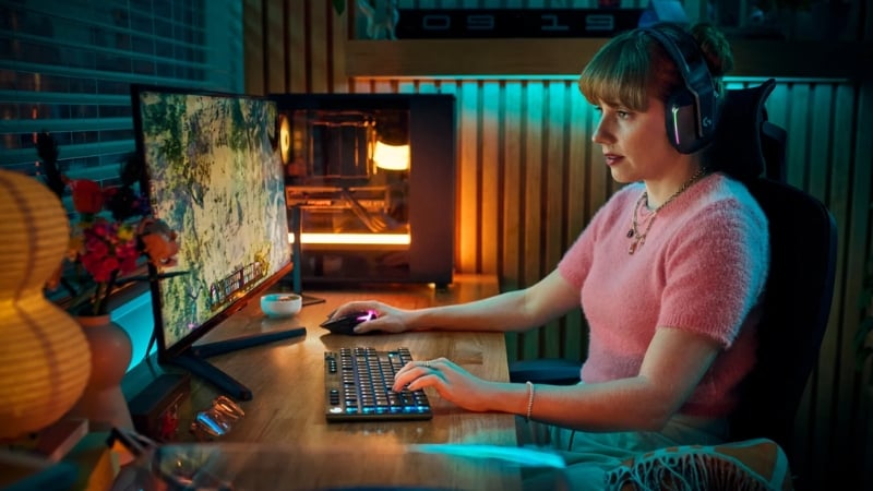 Bàn phím Logitech G915 X Lightspeed dùng công tắc cơ học low‑profile tiên tiến