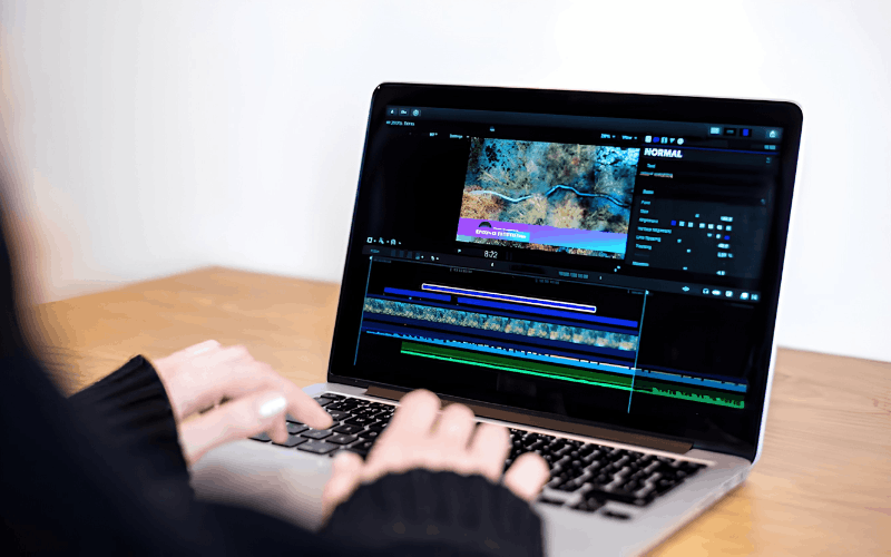 Bạn có thể hẹn giờ tắt máy laptop khi render video trong thời gian dài