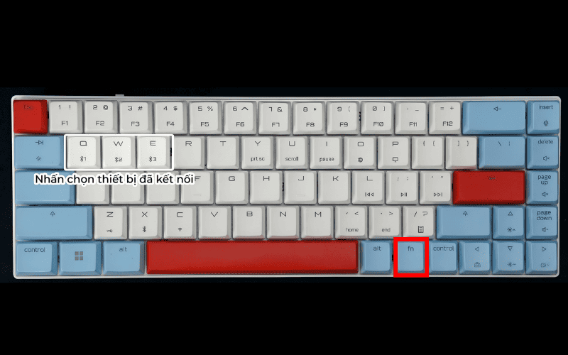 Nhấn tổ hợp phím Fn + phím chuyên dụng theo&nbsp;hướng dẫn của nhà sản xuất