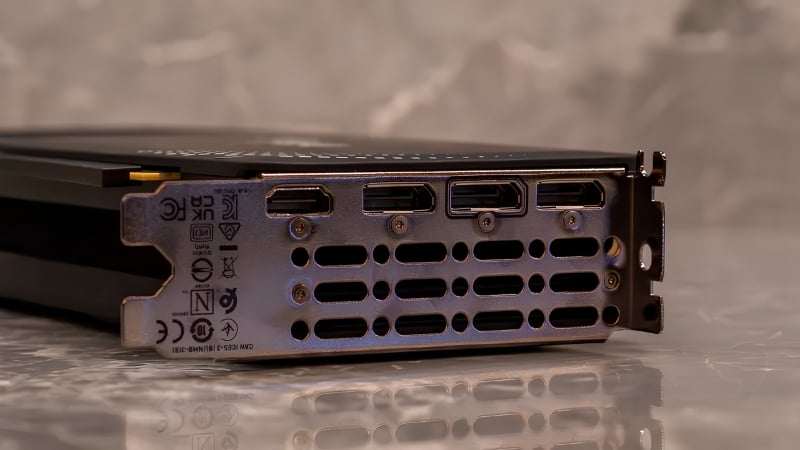 Card màn hình Intel Arc B580 12GB hỗ trợ xuất hình ảnh lên đến 8K