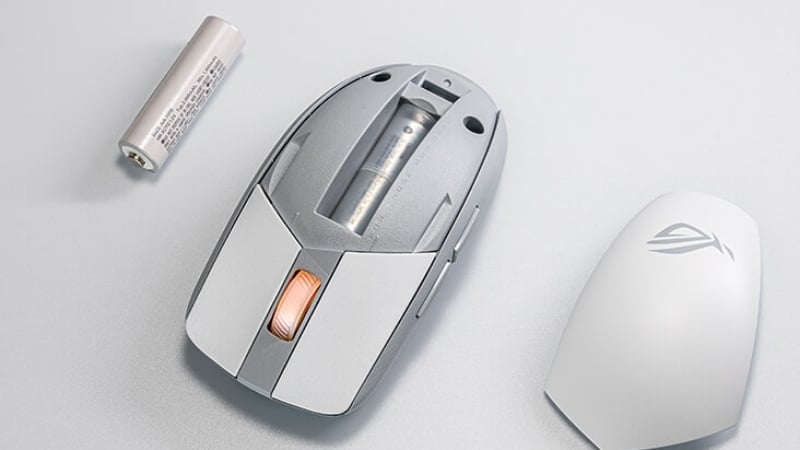 Chuột ASUS ROG Strix Impact III Wireless White có thời lượng pin lên đến 450 giờ