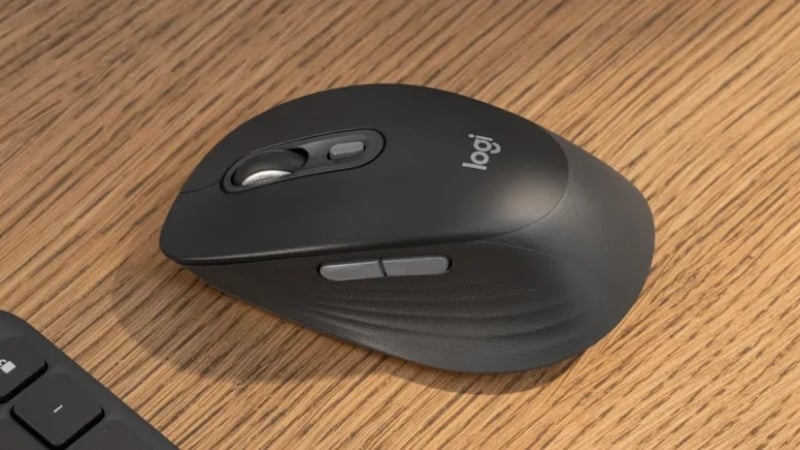 Chuột Logitech Signature Comfort M840 L Graphite kết nối tối đa 5 thiết bị
